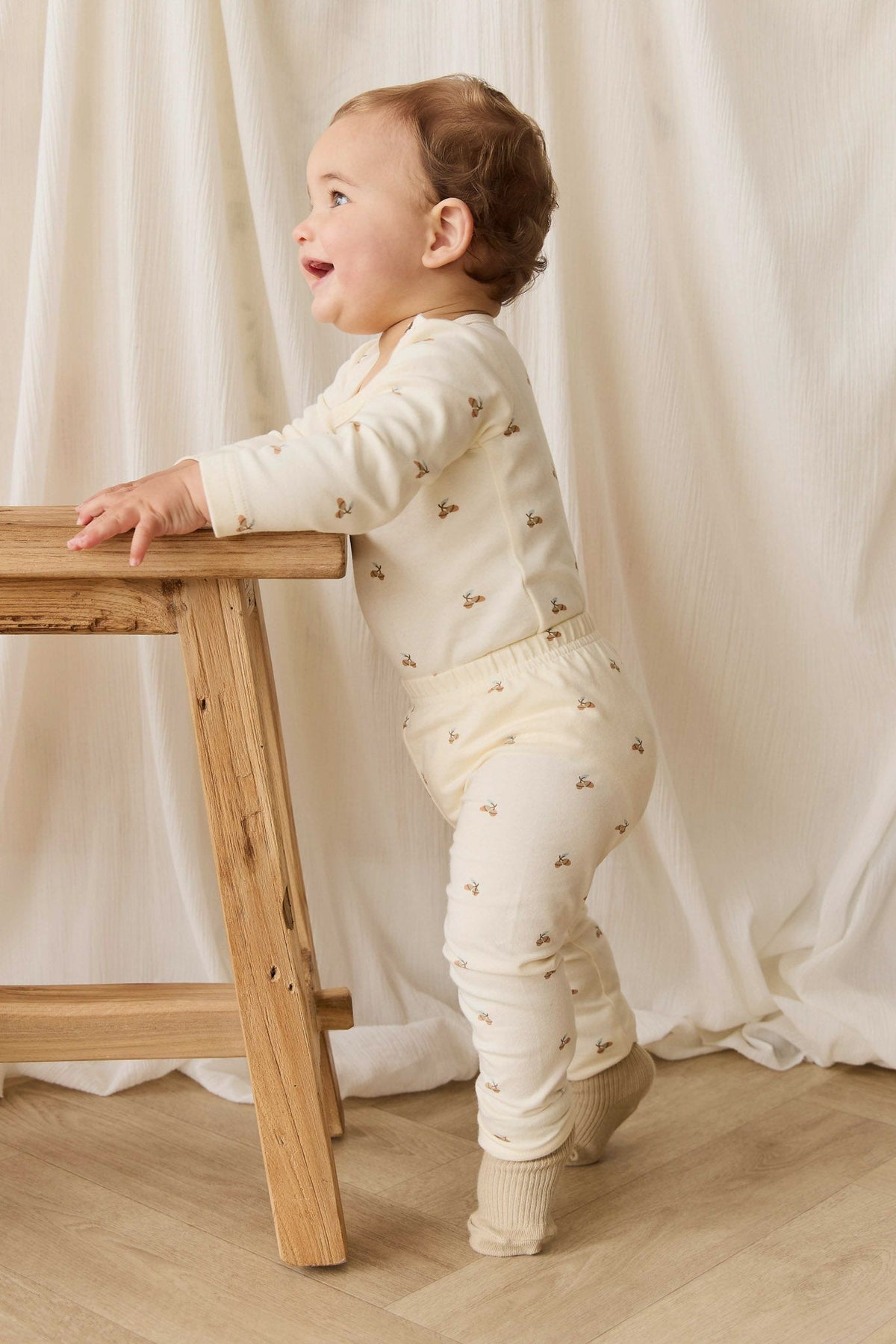 Legging extensible en coton biologique à imprimé glands pour bébé et enfant, idéal en superposition