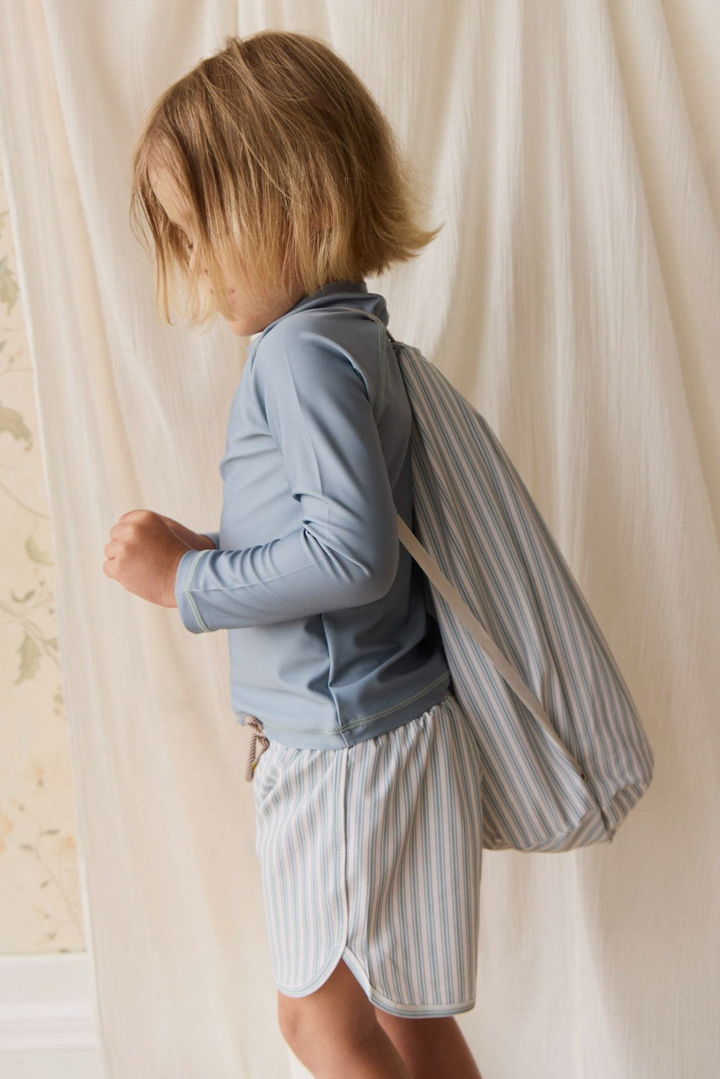 Sac de natation sportif en polyester recyclé à rayures variées bleu  avec cordon de serrage pour enfants