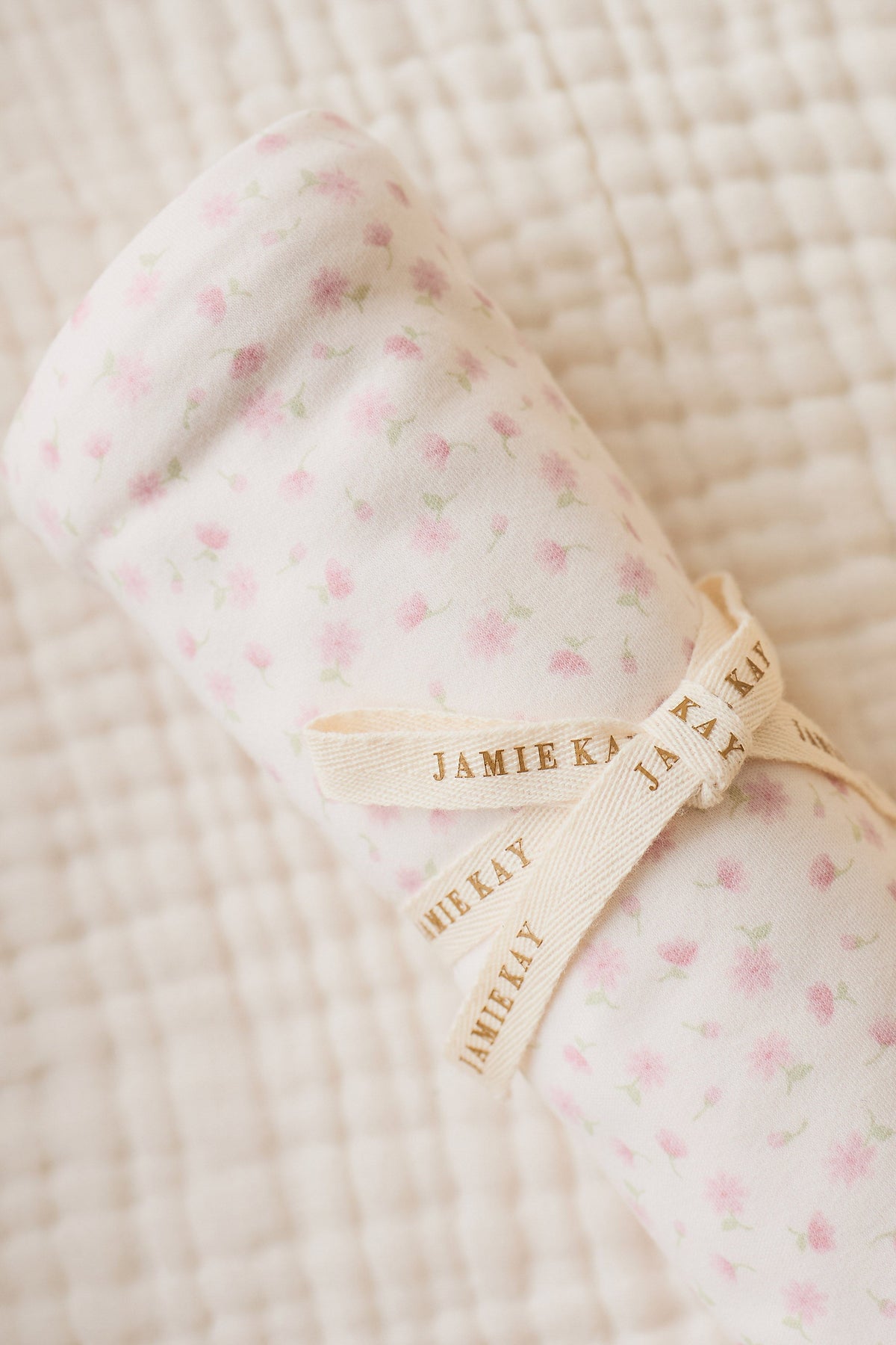 Couverture Bébé en Coton Biologique Rose Victoria à Tissage Respirant