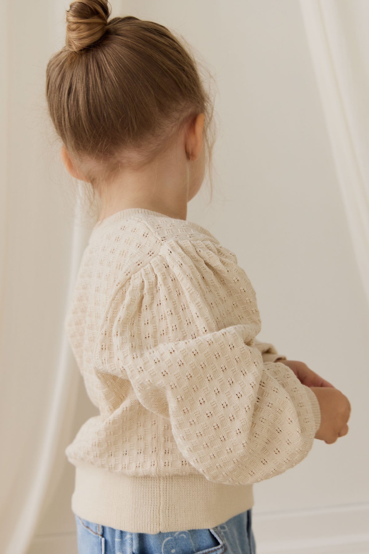Pull en coton tricoté texturé vanille douce avec manches bouffantes pour bébés et filles, usage quotidien
