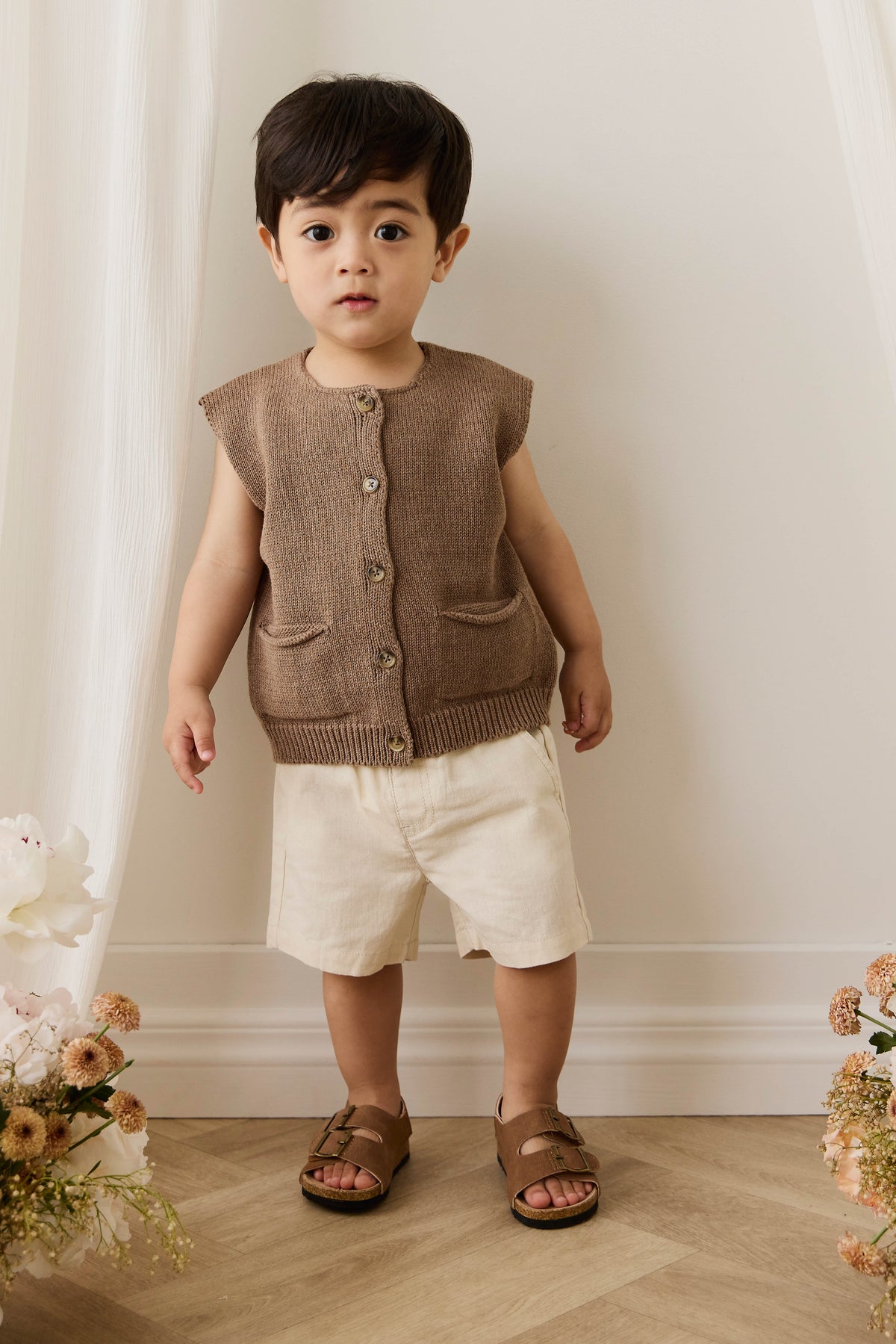 Short en mélange lin-coton de manioc sur mesure avec poches fonctionnelles et passants de ceinture pour enfants