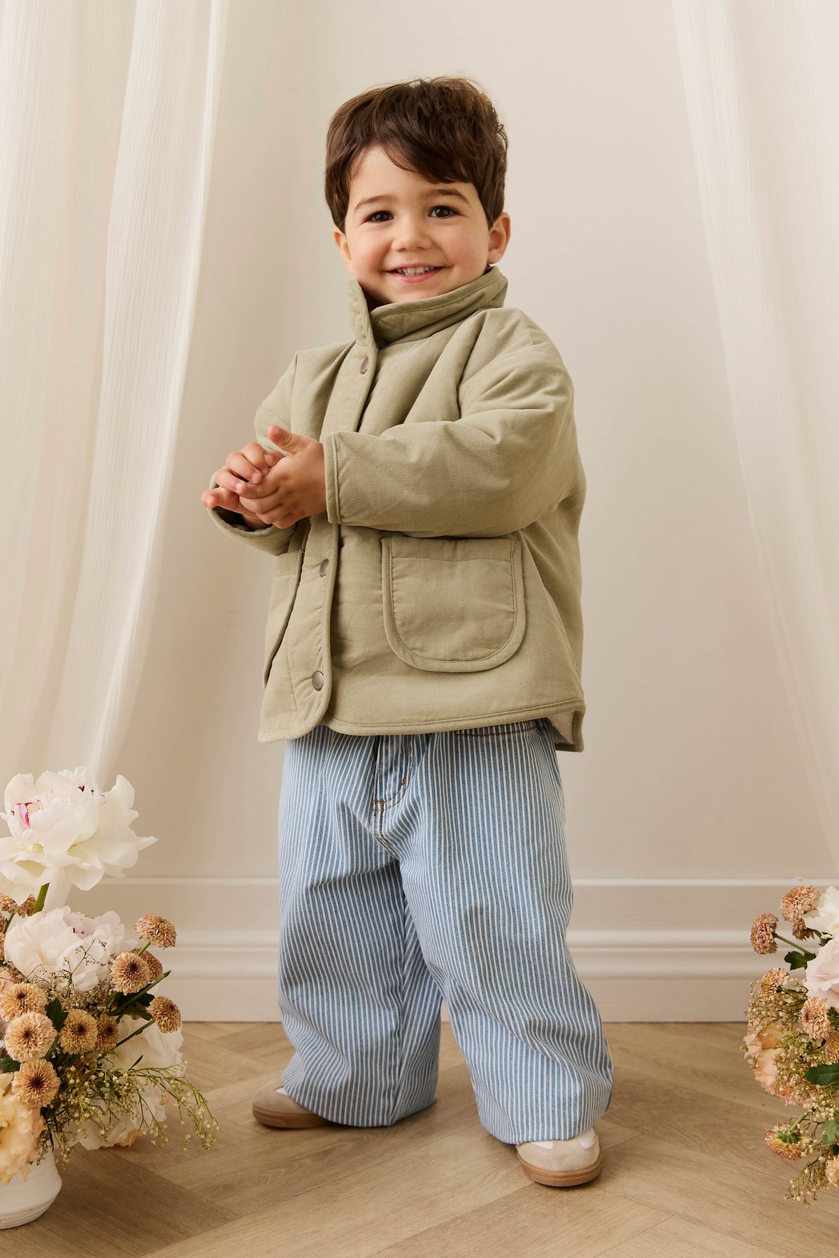 Veste en velours côtelé de coton inspirée du lichen, avec boutons-pression et poches avant pour enfants